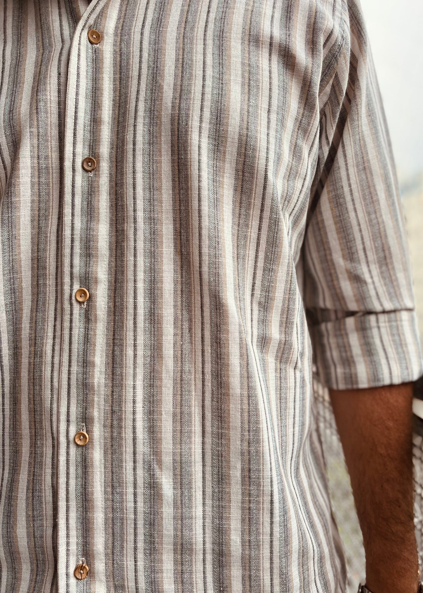 Camisa de Lino Rayada Piedra